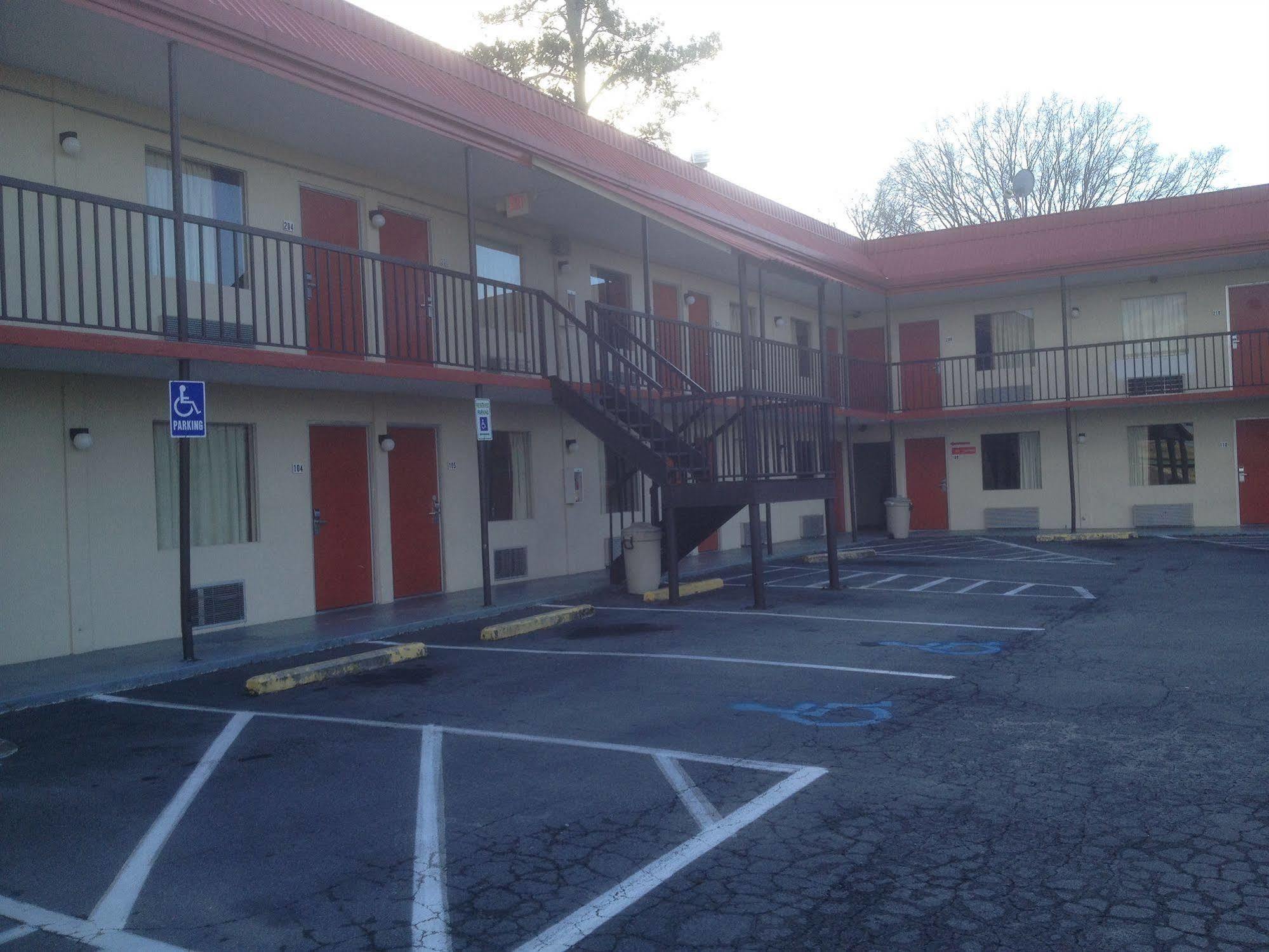 Executive Inn Calhoun Εξωτερικό φωτογραφία